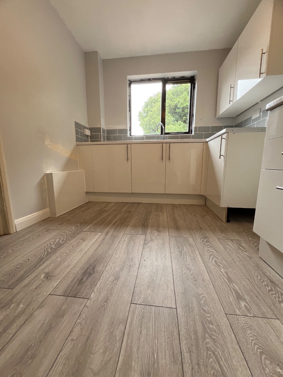 Kitchen Fitter: Image 9